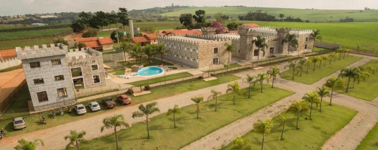 Summit Park Hotel Cesario Lange Bagian luar foto